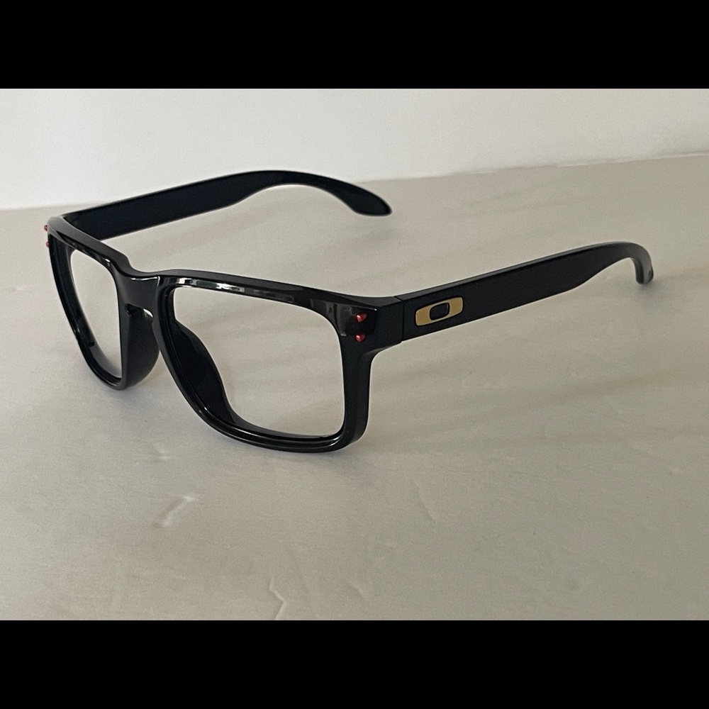 Oakley Frame - Picture 3 of 6